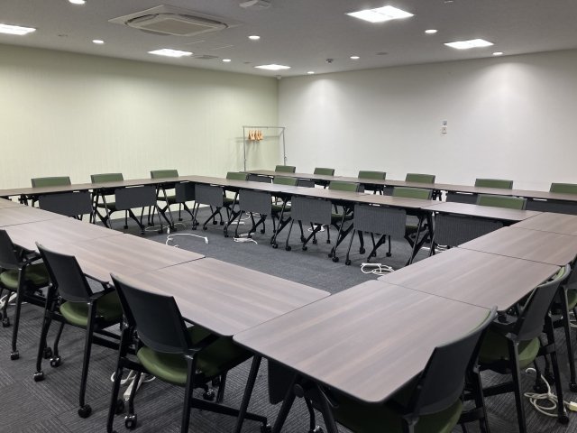 ジザイ 汐留新橋 coworking space in Minato City, Japan 1