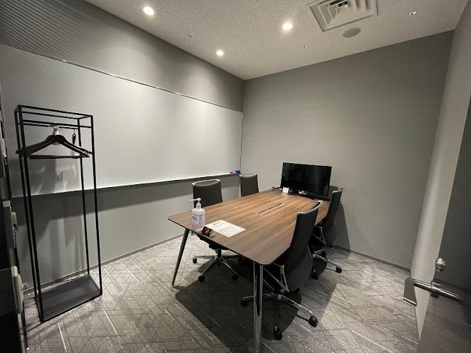Belle Salle Lounge Shinjuku coworking space in Shinjuku City, Japan 1