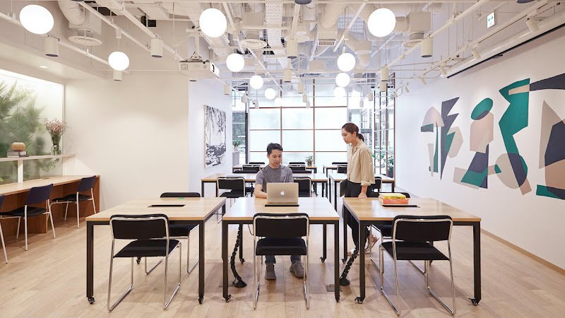 WeWork Nippon TV Yotsuya Building coworking space in Chiyoda City, Japan 1