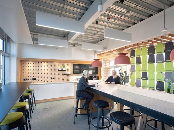 Red Tree Business Suites Magenta coworking space in Glasgow, United Kingdom of Great Britain and Northern Ireland 1
