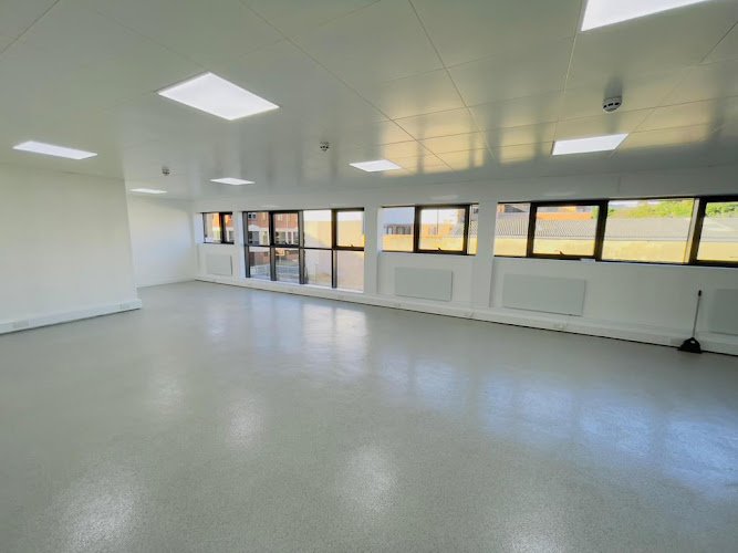 Dephna Kitchens and Cold Rooms coworking space in London, United Kingdom of Great Britain and Northern Ireland 1