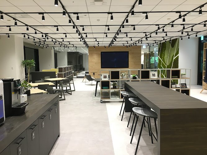 Cross Office Hibiya coworking space in Chiyoda City, Japan 1