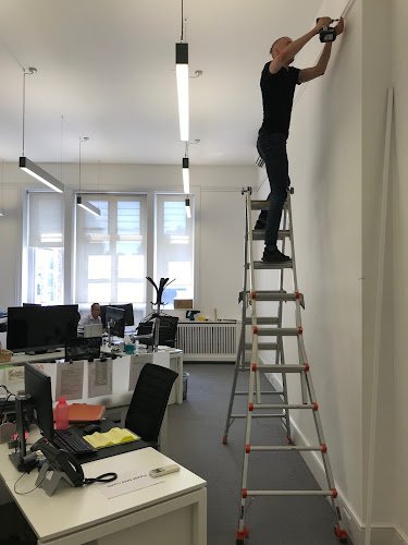 Artwork Install coworking space in London, United Kingdom of Great Britain and Northern Ireland 1