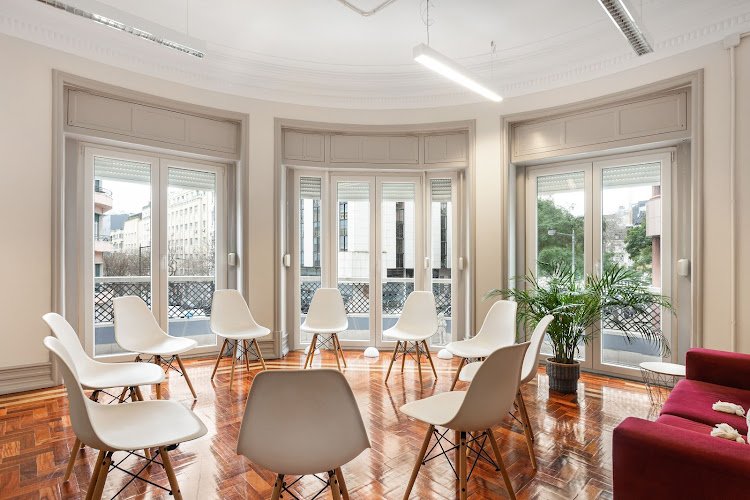 One Leaf LISBOA - Incubadora e cowork de terapeutas coworking space in Lisbon, Portugal 1
