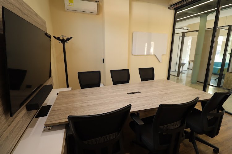 Randa Studio coworking space in Cali, Colombia 1