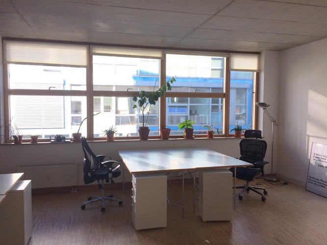 Etage des Glücks coworking space in Hamburg, Germany 1