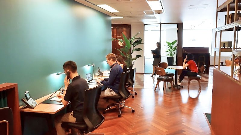 Servcorp Shiroyama Trust Tower coworking space in Minato City, Japan 1