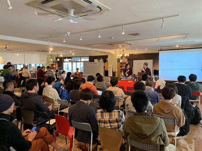 CASE Shinjuku coworking space in Shinjuku City, Japan 1